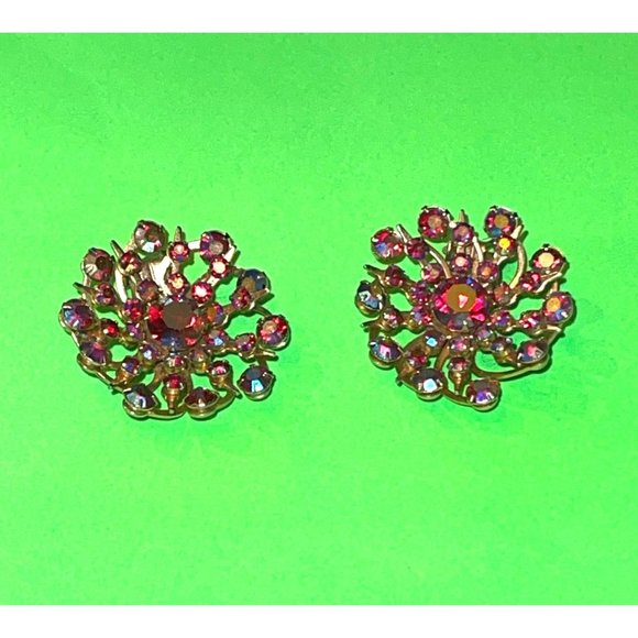 Vintage Gold-tone Sunburst Pattern Aurora Borealis Rhinestone Clip-on Earrings - Picture 8 of 10
